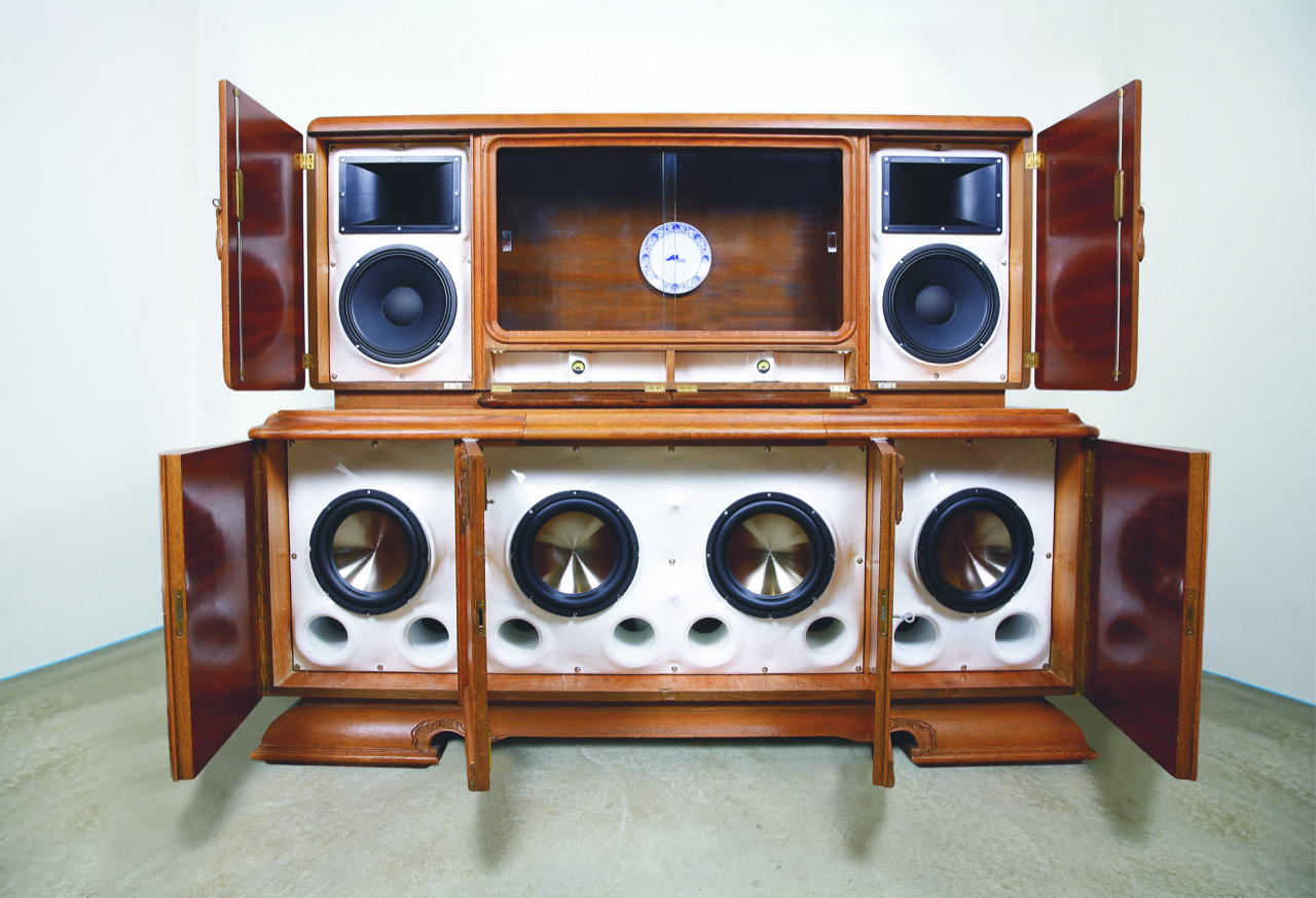 Laurin Stecher – Heritage Soundsystem, Kitchen Buffet