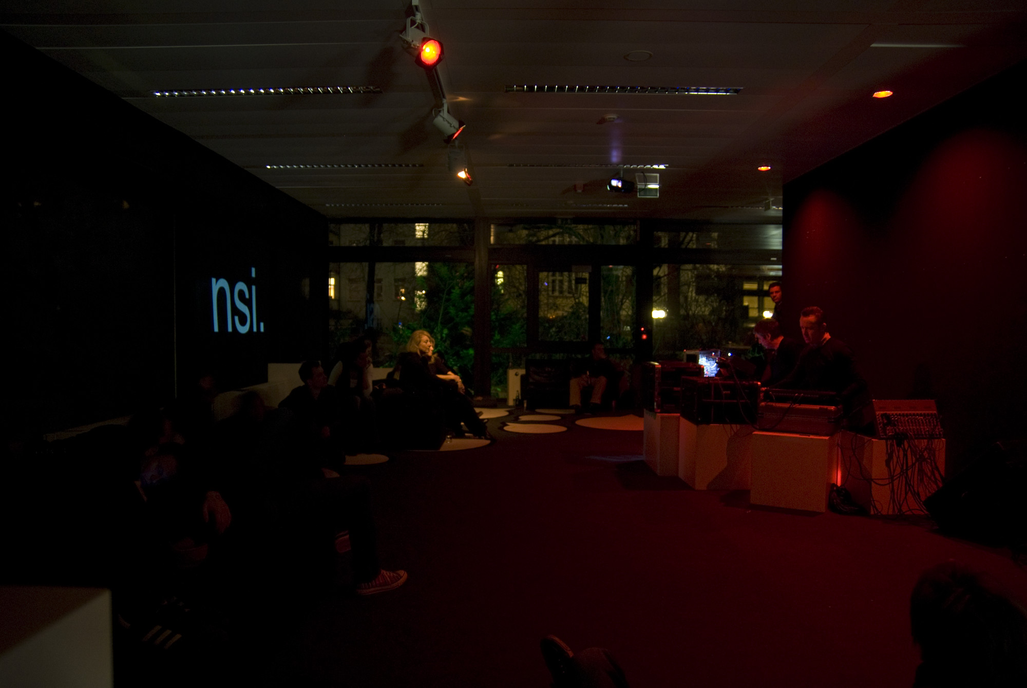 nsi.